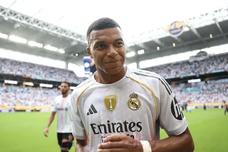 马卡报:西超杯决赛姆巴佩预计替补 贡萨洛首发 马卡报:西超杯决赛姆巴佩预计替补 贡萨洛首发